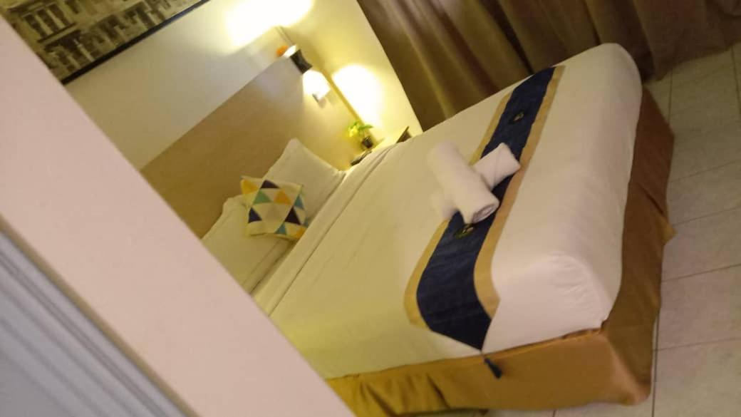 Hotel Bintang Куала Лумпур Екстериор снимка